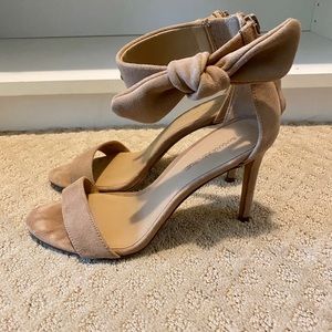 Banana Republic Bow Heels